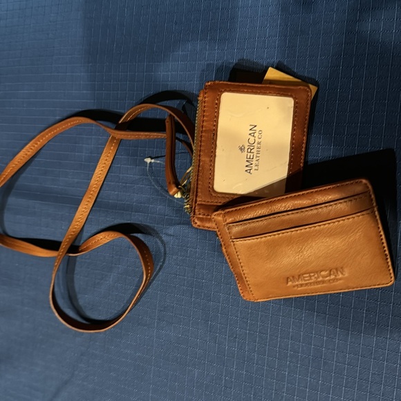 NWT AMERICAN LEATHER CLARICE LANYARD!!! - Picture 2 of 3